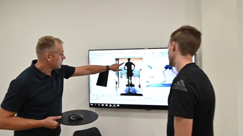 3D-scan en digitale metingen zonder gips voor een nauwkeurige evaluatie van neurologische symptomen en spierspasmen.